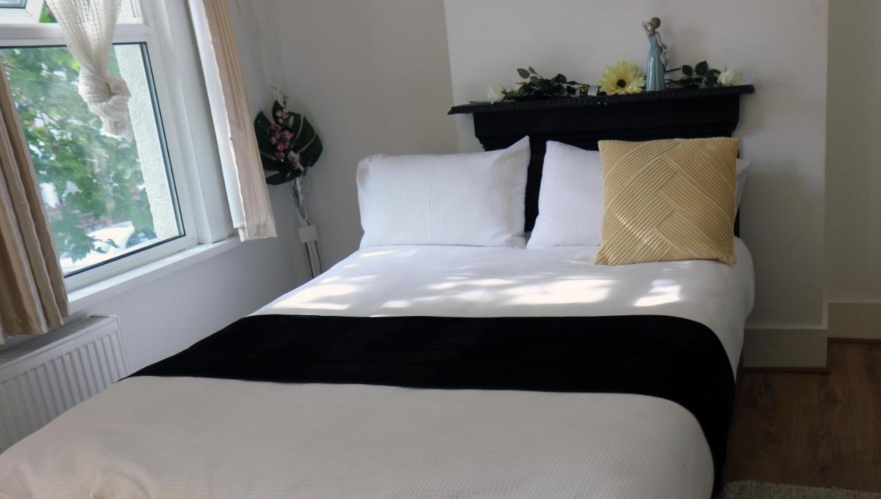 Cozy Rooms Or Apartment In London Townhouse Fast Links To Central Екстер'єр фото