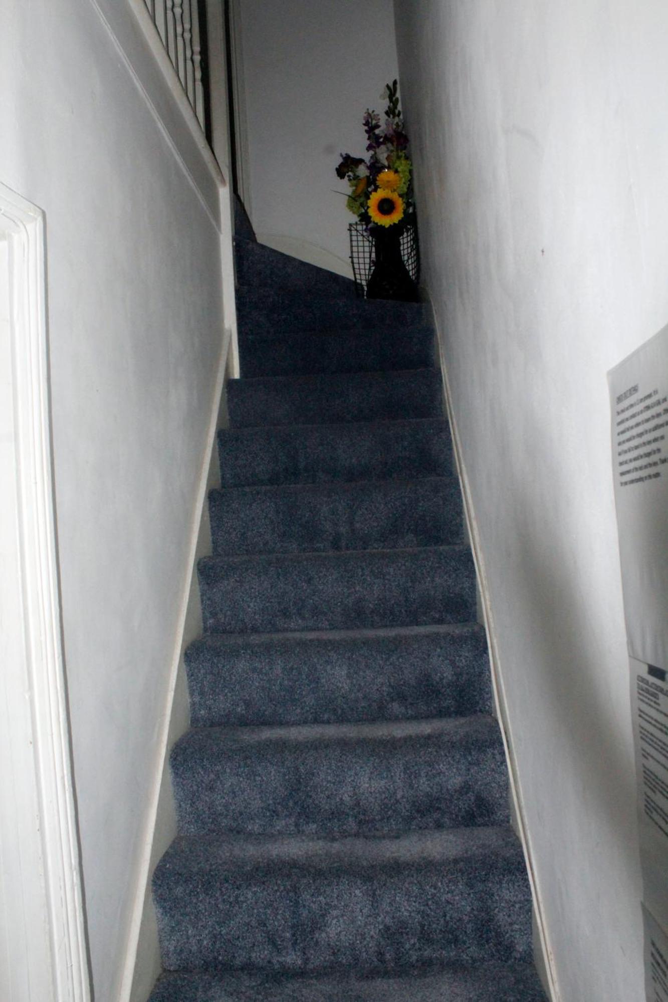 Cozy Rooms Or Apartment In London Townhouse Fast Links To Central Екстер'єр фото